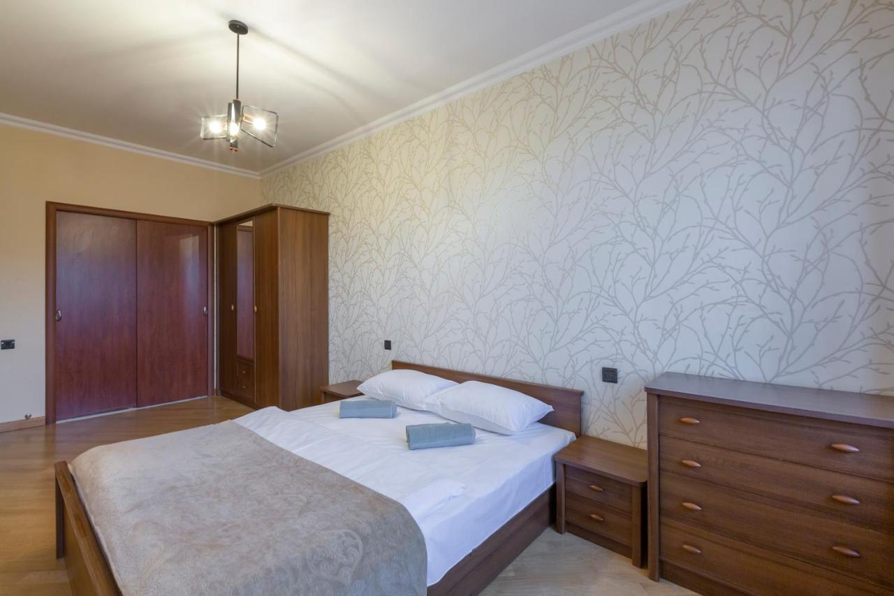 Umba Apartment N4 - Balcony And Mount Ararat View Jerevan Buitenkant foto