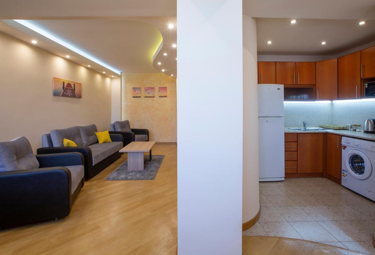 Umba Apartment N4 - Balcony And Mount Ararat View Jerevan Buitenkant foto